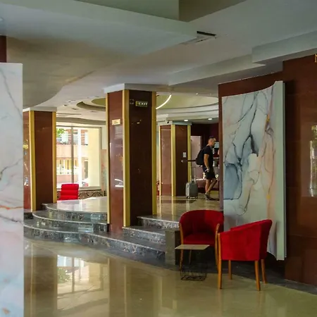 Hotel New Royal 4*